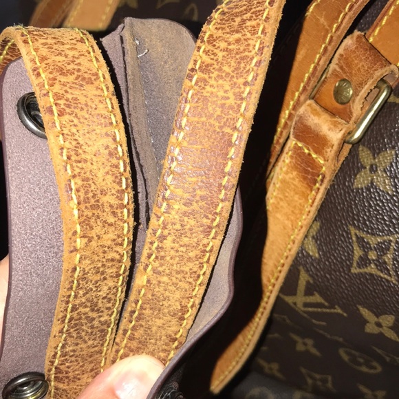 Authentic LV bucket bag - Picture 6 of 8
